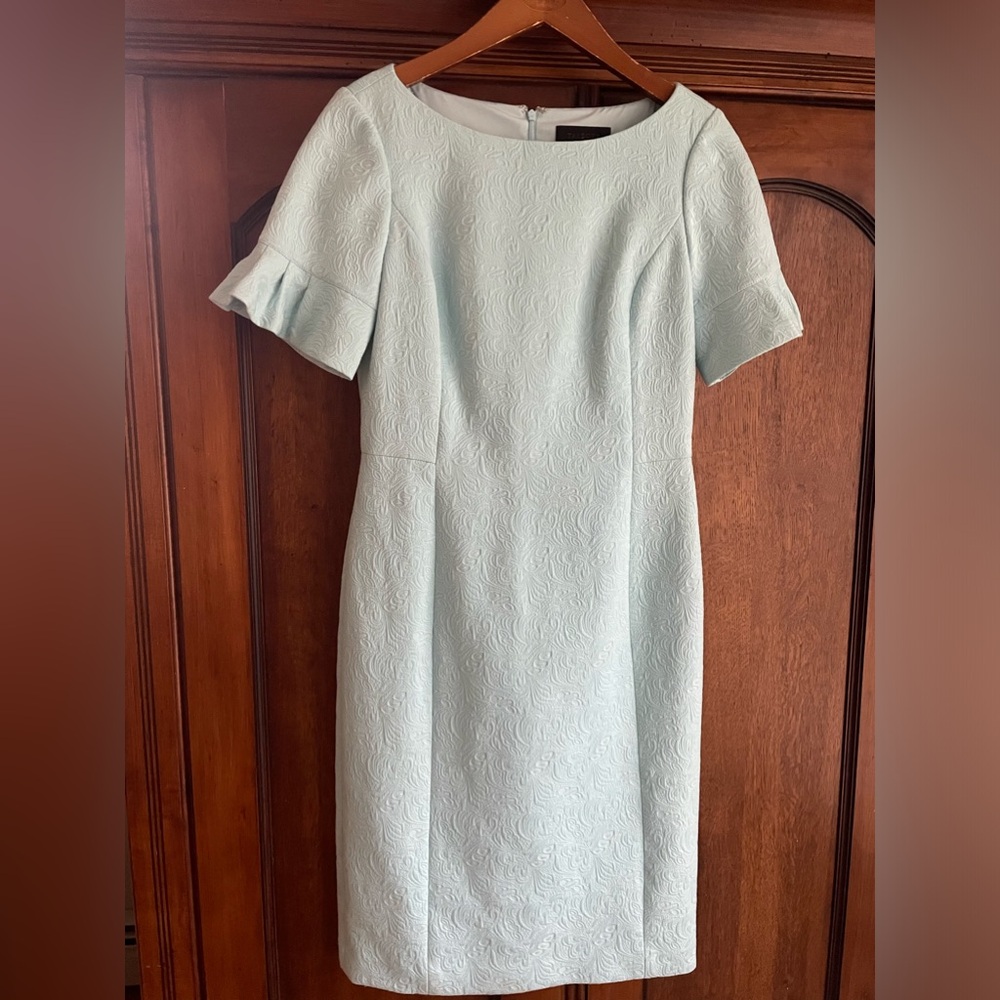 Beautiful brocade Talbots Sheath dress Size 4 very pretty Robins egg blue color.